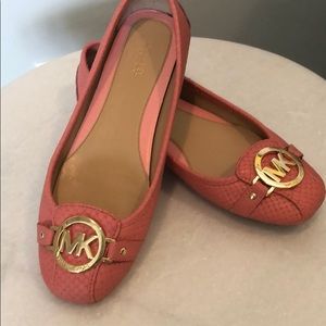 MK ballet flats